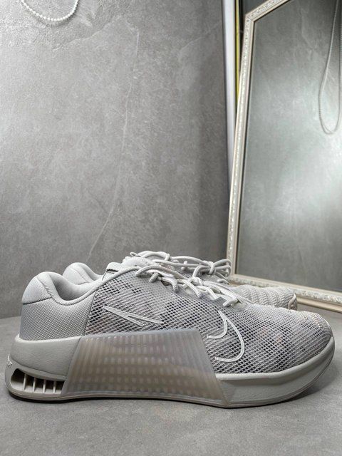 Nike Metcon 9 Beige DZ2539-002 фото