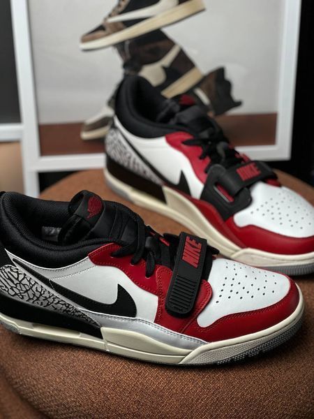 Air Jordan Legacy 312 Low White/Red CD7069-106 фото
