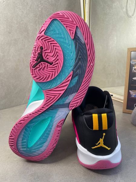 Air Jordan Luka 3 Pink FQ1284-600 фото