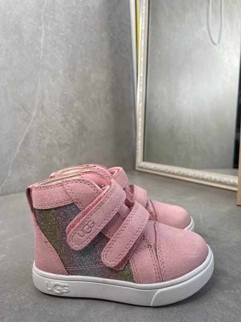 UGG рожеві з липучками UGG рожеві фото