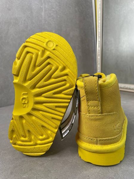 UGG жовті на замку з шнурками UGG жовті фото
