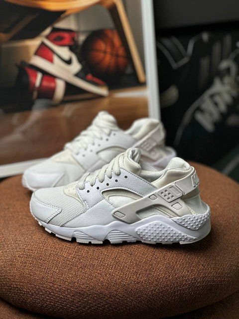 Nike Air Huarache Run (GS) 654275-110 фото