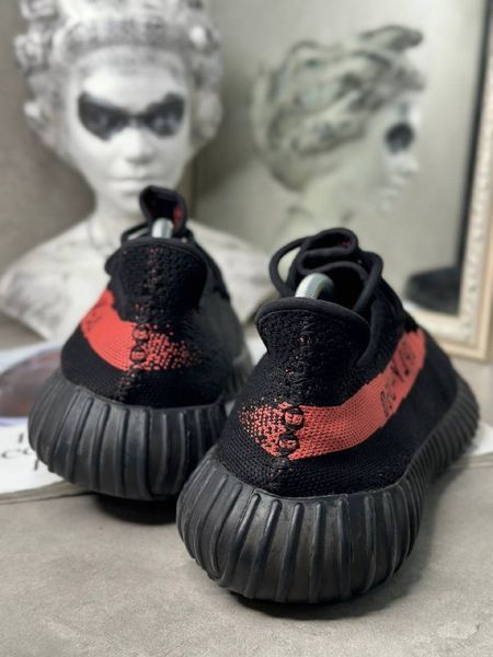 Adidas Yeezy Boost 350 V2 'Core Black Red' BY9612 фото