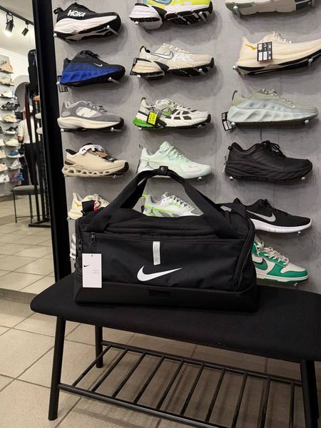 Сумка Nike Nk Acdmy Team M Duff Black CU8096-010 фото