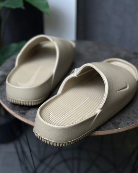 Тапочки Nike Calm Slide FD4116-201 фото
