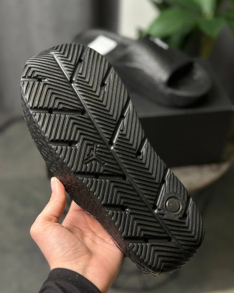 Тапки Jordan Franchise Black HQ2163-001 фото
