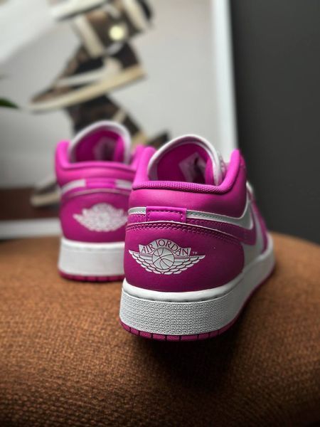 Air Jordan 1 Low FV8486-600 фото