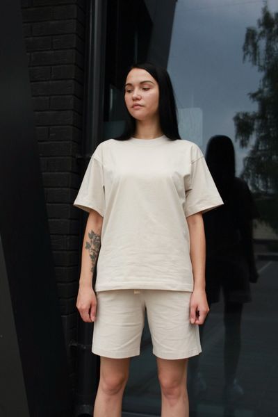 Holly костюм Молочний шорти,футболка Holly костюм молочний фото
