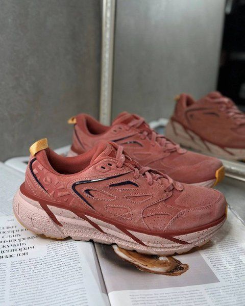 Hoka Clifton L Suede Shoes in Earthenware/Hot Sauce 1122571 EHSC фото