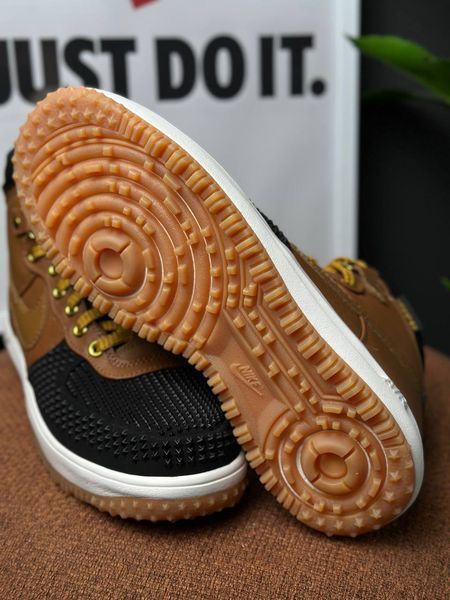 Nike Lunar Force 1 805899-202 фото