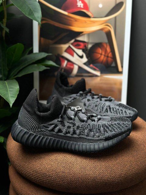Adidas Yeezy 350 V2 CMPCT IG9606 фото