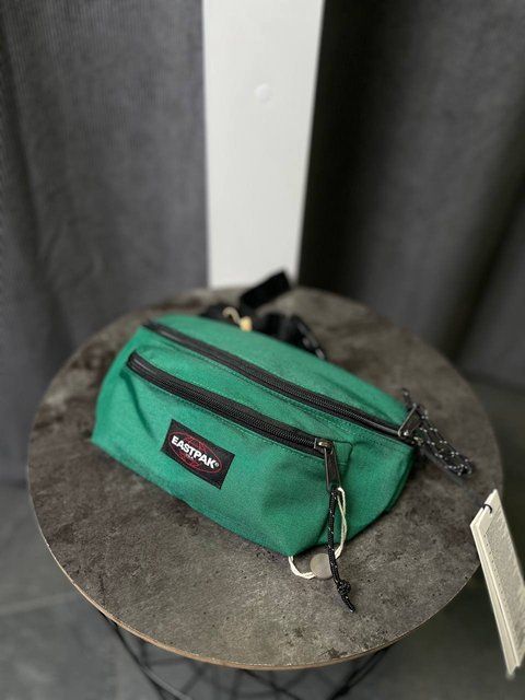 Eastpak doggy bag 25x promising сумка зелена EK073 фото
