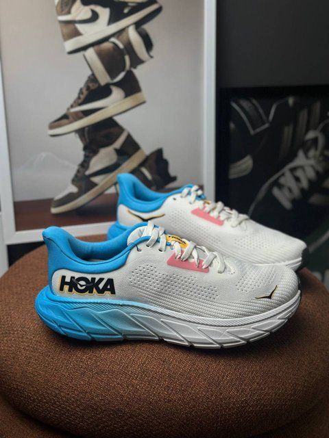 Hoka One One Arahi 7 1147851 BSW фото