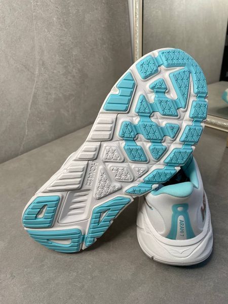 Hoka Arahi 7 1147851 FTRS фото