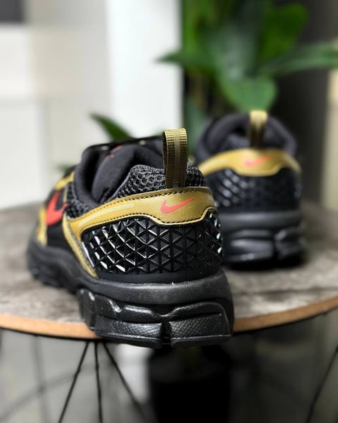 Nike Vomero 5 GS black picante red olive HF6998-013 фото