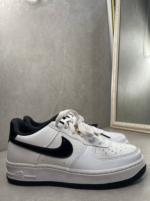 Nike Air Force 1 LV8 (GS) DQ0300-100 фото