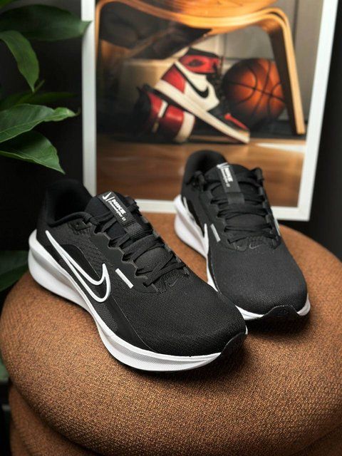Nike Downshifter 13 Extra Wide Black FJ1284-001 фото