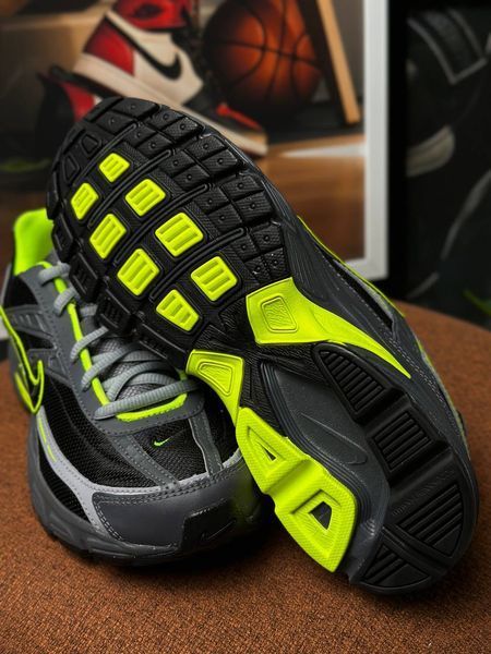 Nike Initiator 394055-023 фото