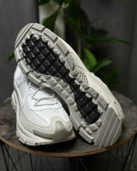 Nike Zoom Vomero Roam White/Beige HV5951-100 фото