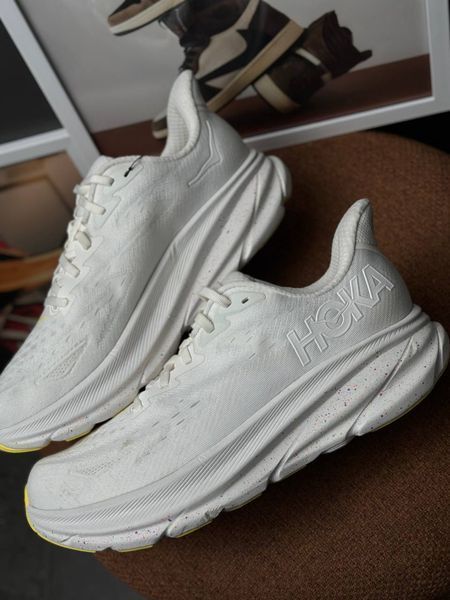 Hoka Clifton 9 wide 1132211 WTL фото