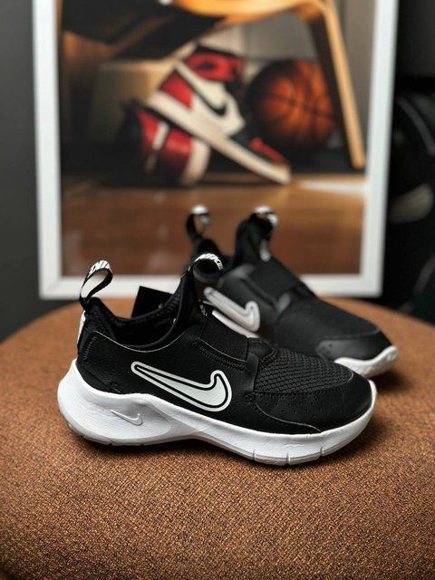 Nike Flex Runner FN1449-005 фото
