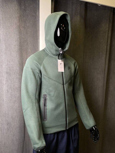 Кофта Nike Sportswear Tech Fleece Windrunner Green FB7921-338 фото