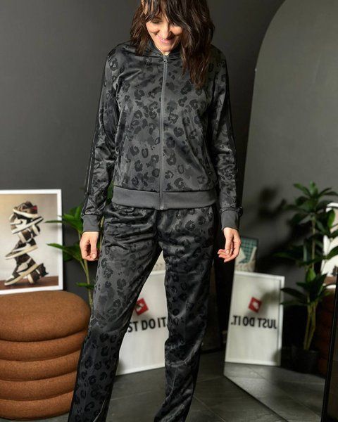 Костюм adidas women's sweat jacket Essentials JW8762 фото