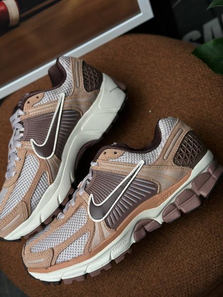 Nike Zoom Vomero 5 Dusted Clay Orange/Grey HF1553-200 фото