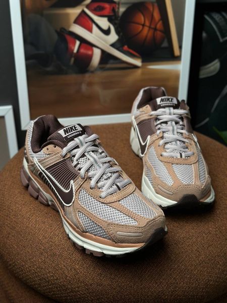 Nike Zoom Vomero 5 Dusted Clay Orange/Grey HF1553-200 фото