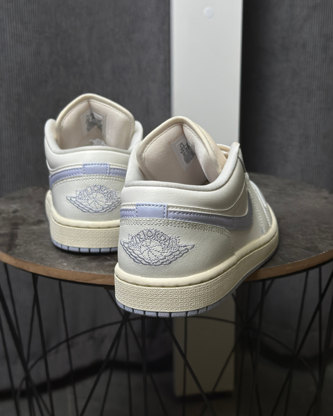 Air Jordan 1 Low White DC0774-106 фото