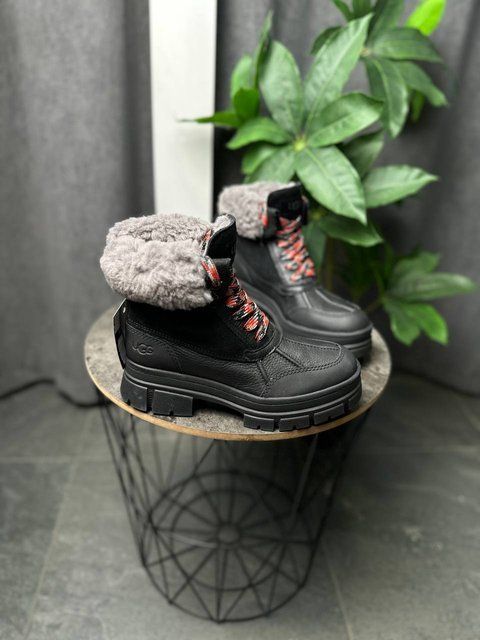 UGG Ashton Addie Boot Black 1130524 фото